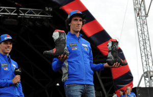 Alex Rins auctions off his race boots - DOC 2022